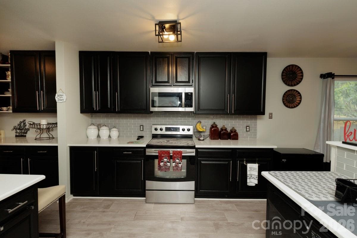 Single Family Residence at Charlotte, photo 4 of 30