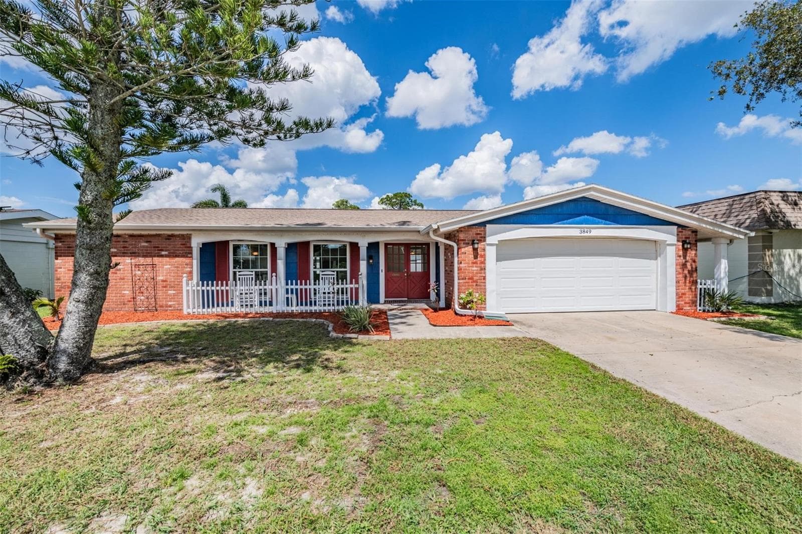 3849 CLAREMONT DR