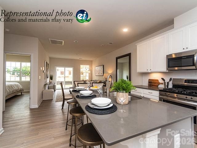Townhouse at Charlotte, photo 9 of 21
