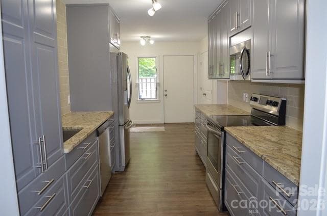 Condominium at 609 Crowfields Lane, Asheville, photo 6 of 23