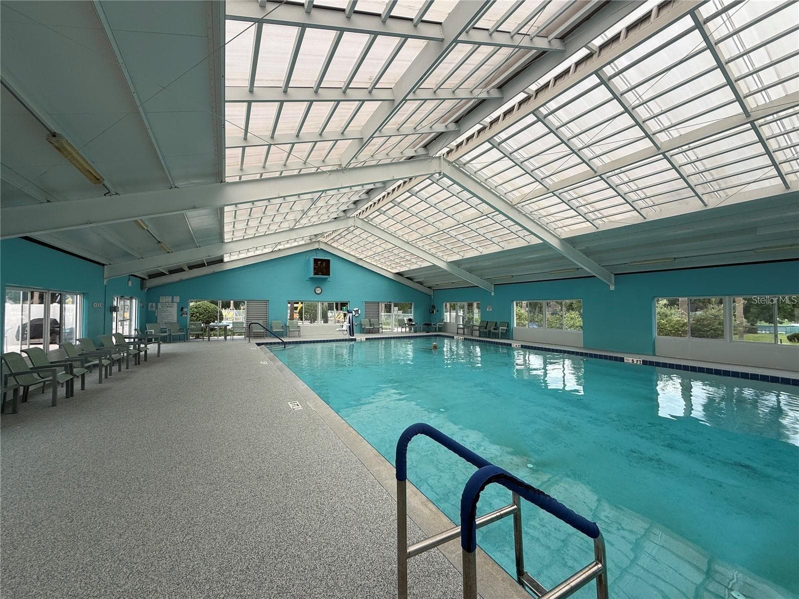 Indoor pool - 17083 SE 115TH TERRACE RD, SUMMERFIELD