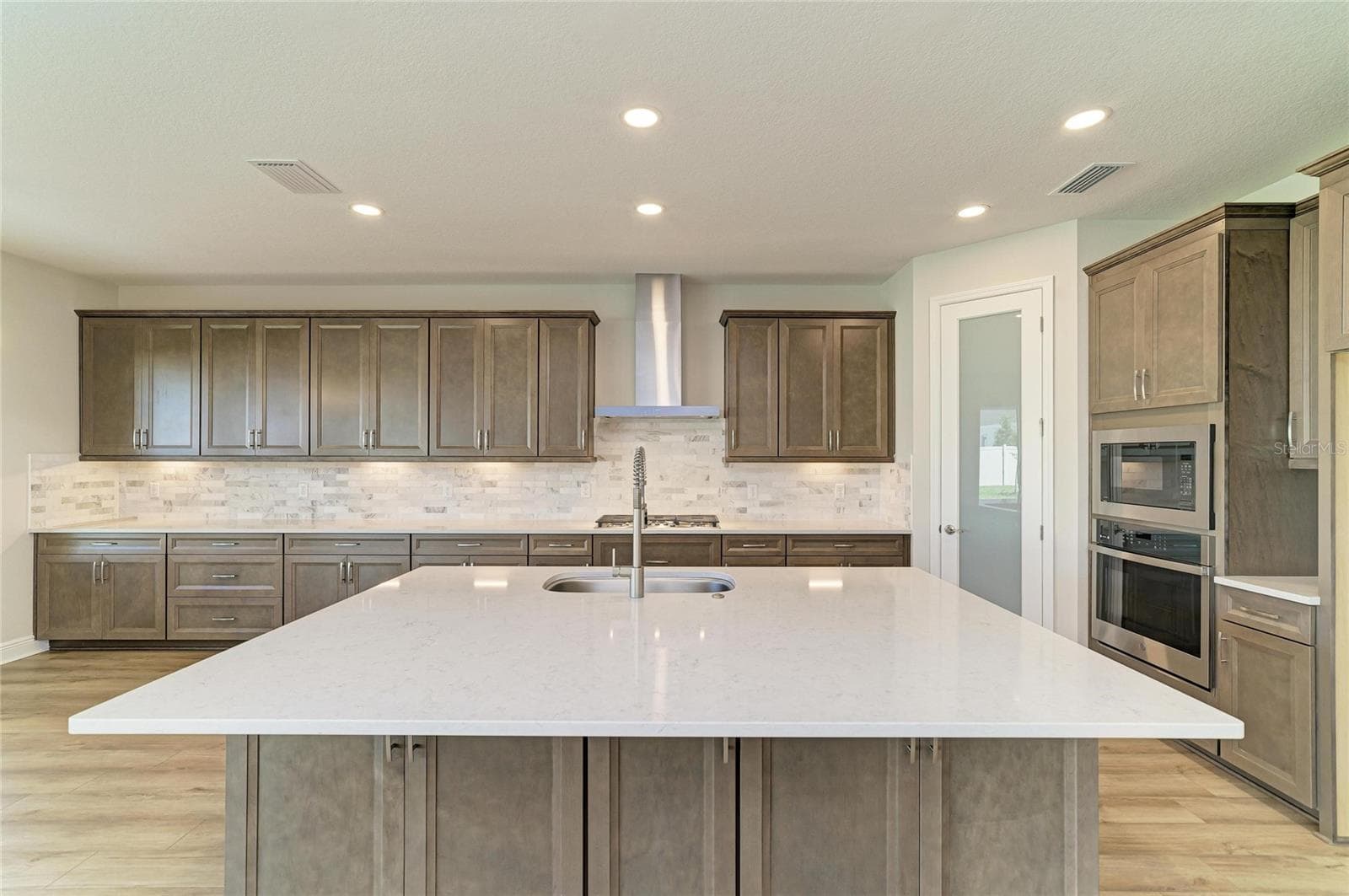 Single Family Residence at 33882 TWILIGHT SEA PL, DADE CITY, photo 12 of 50