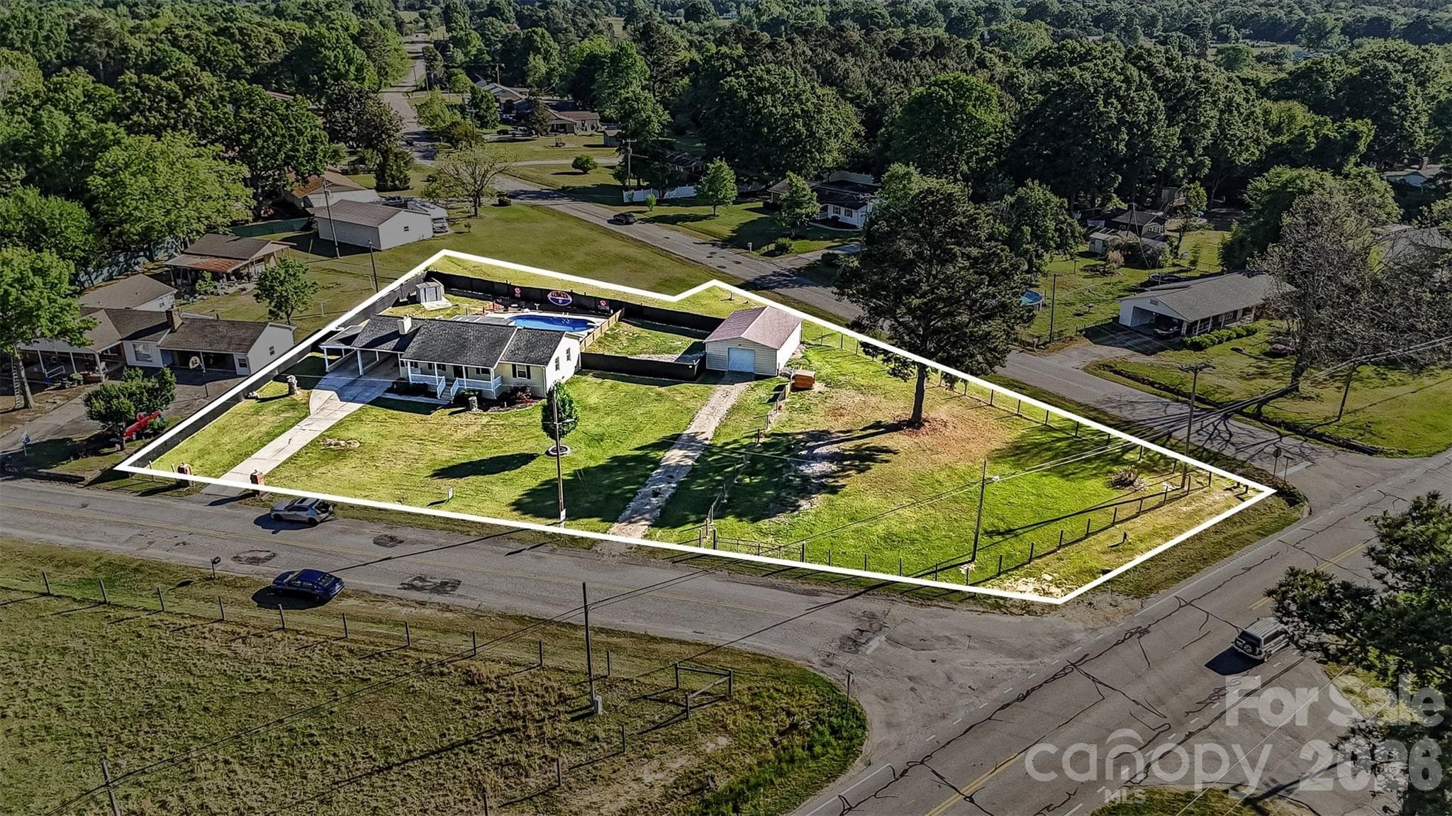 Single Family Residence at 1087 Greenbriar Drive, Lancaster, photo 24 of 26