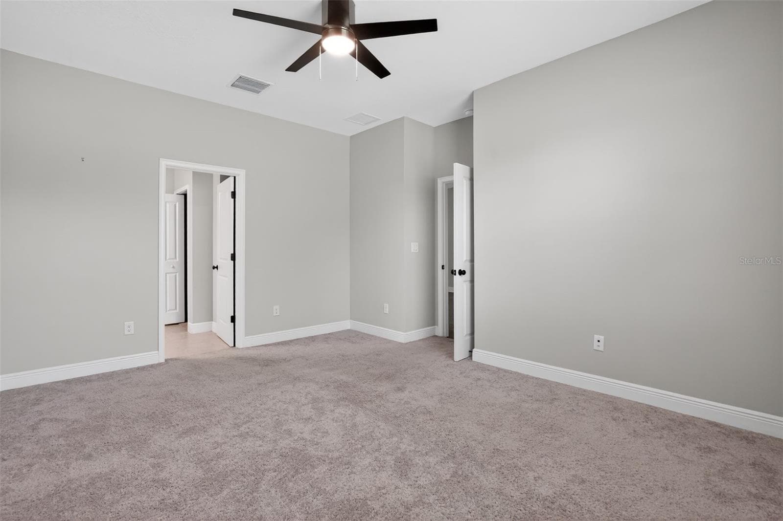 Single Family Residence at 8131 TEA OLIVE TER, PALMETTO, photo 7 of 29