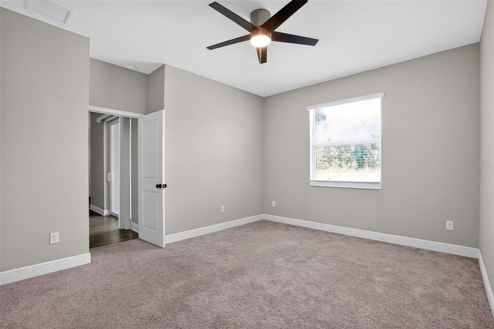 Single Family Residence at 8131 TEA OLIVE TER, PALMETTO, photo 15 of 29