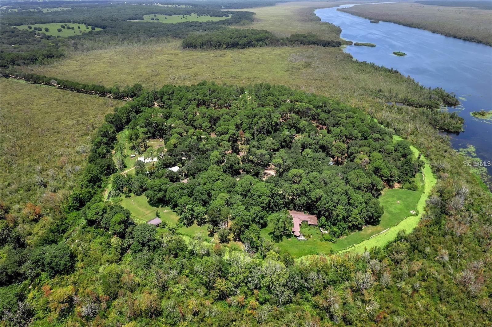 Pine Island areal photo and the Ocklawaha River - 7374 CIRCLE DR, LADY LAKE
