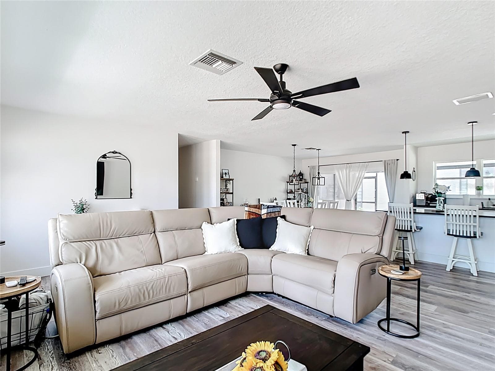 Single Family Residence at 7374 CIRCLE DR, LADY LAKE, photo 5 of 53