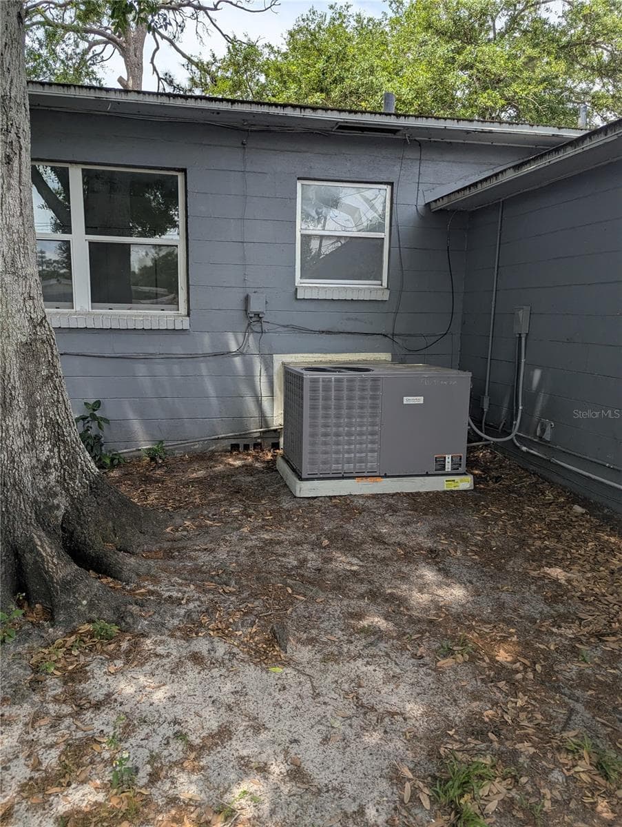 Single Family Residence at 3834 DR MARTIN LUTHER KING JR ST S, ST PETERSBURG, photo 31 of 32
