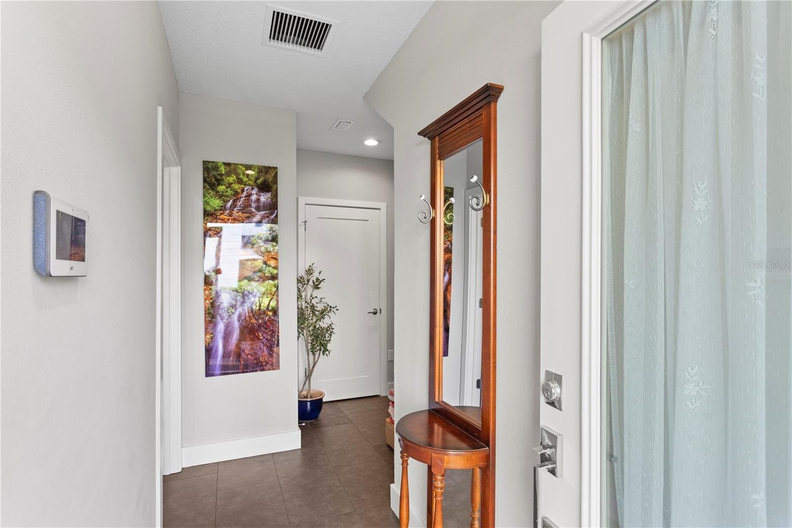 Townhouse at 2521 11TH PL N, ST PETERSBURG, photo 19 of 49