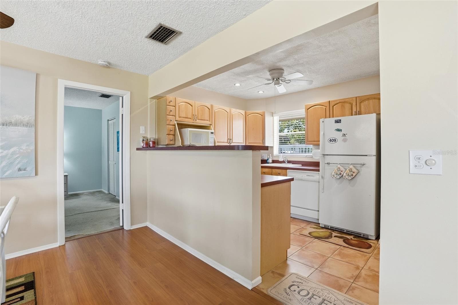 Townhouse at 4289 ISLAND CIR #1, FORT MYERS, photo 14 of 38