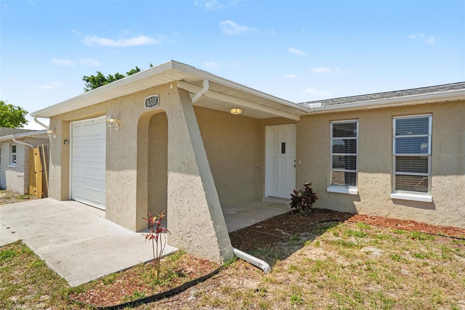 6337 BONAIRE AVE