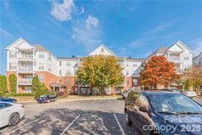 Condominium at Charlotte, photo 4 of 28