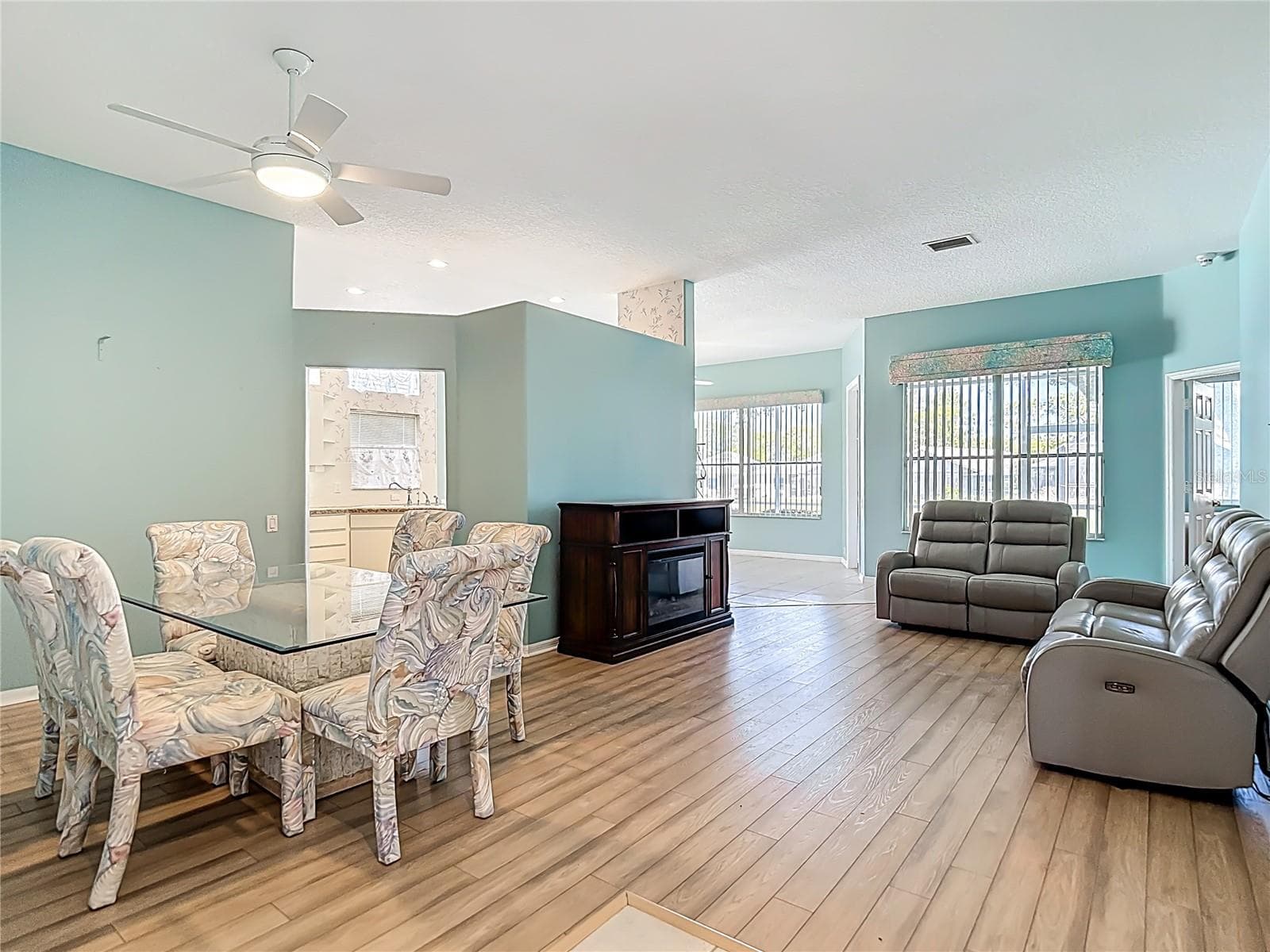 Single Family Residence at 9289 PENELOPE DR, WEEKI WACHEE, photo 12 of 27