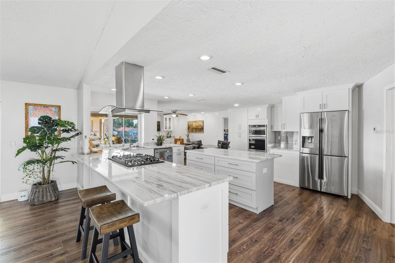 Single Family Residence at 1997 HAWAII AVE NE, ST PETERSBURG, photo 12 of 60