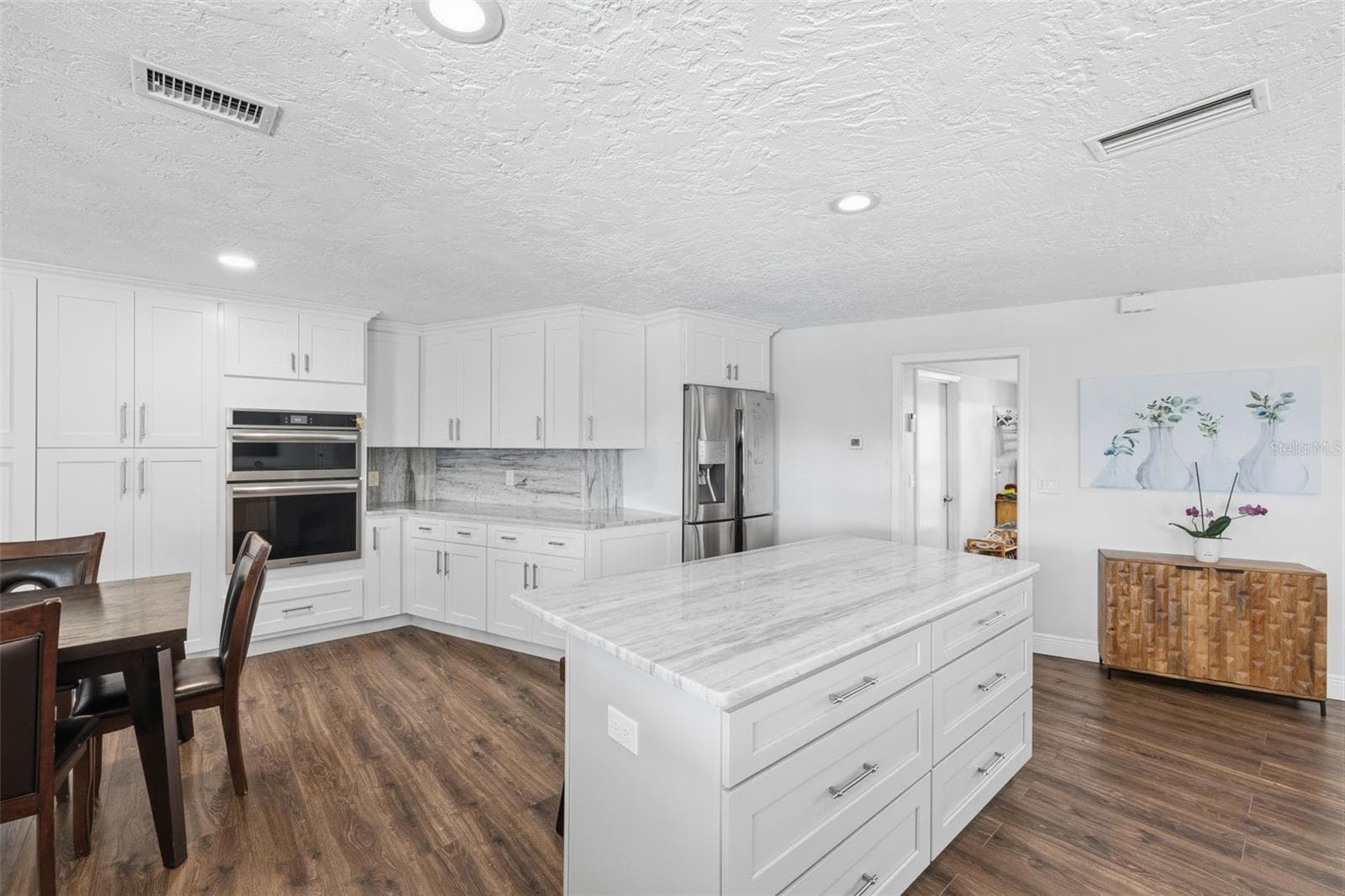 Single Family Residence at 1997 HAWAII AVE NE, ST PETERSBURG, photo 17 of 60