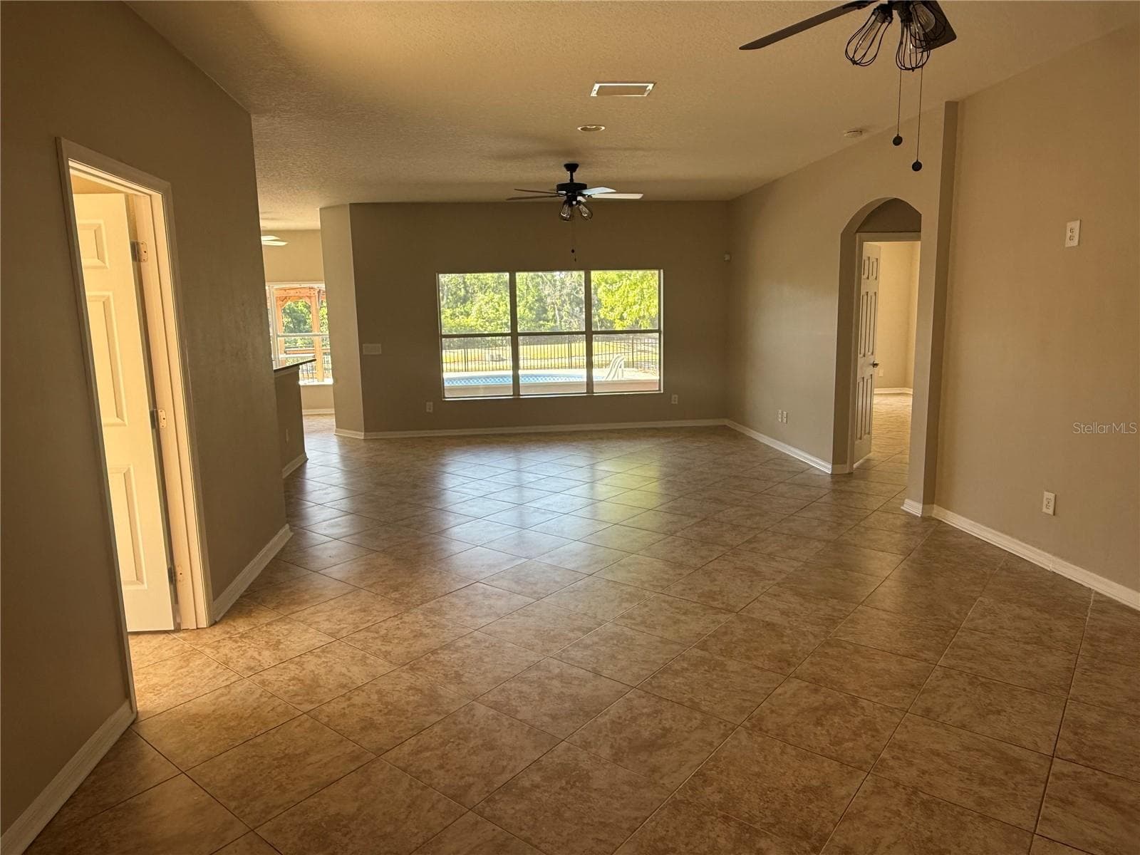 Single Family Residence at 11055 BELLE HAVEN DR, NEW PORT RICHEY, photo 4 of 24
