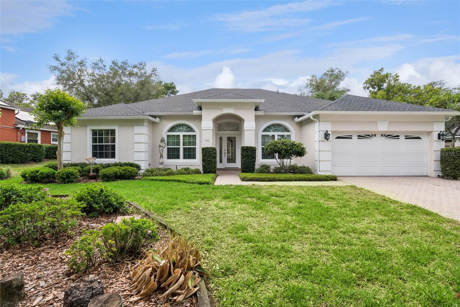 156 SEVILLE CHASE DR
