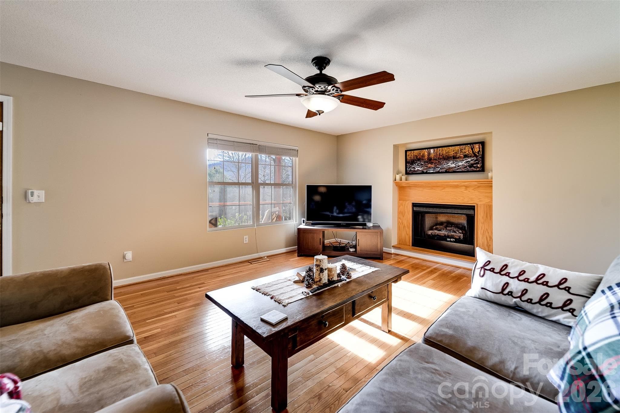 Single Family Residence at Sylva, photo 9 of 48