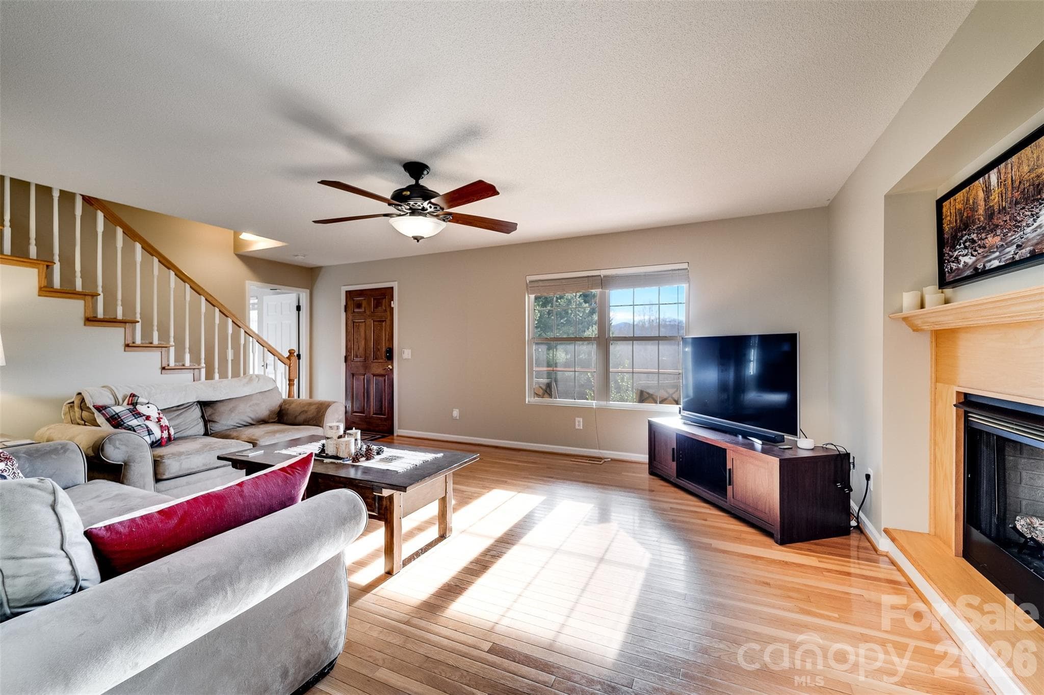 Single Family Residence at Sylva, photo 10 of 48