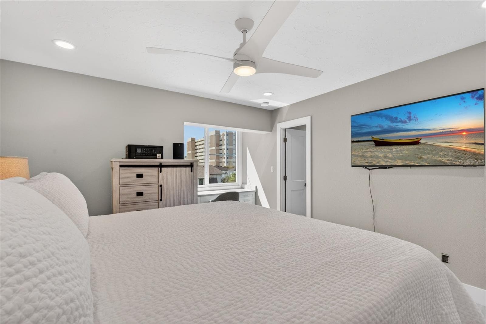 Condominium at 1080 W PEPPERTREE LN #305A, SARASOTA, photo 36 of 56