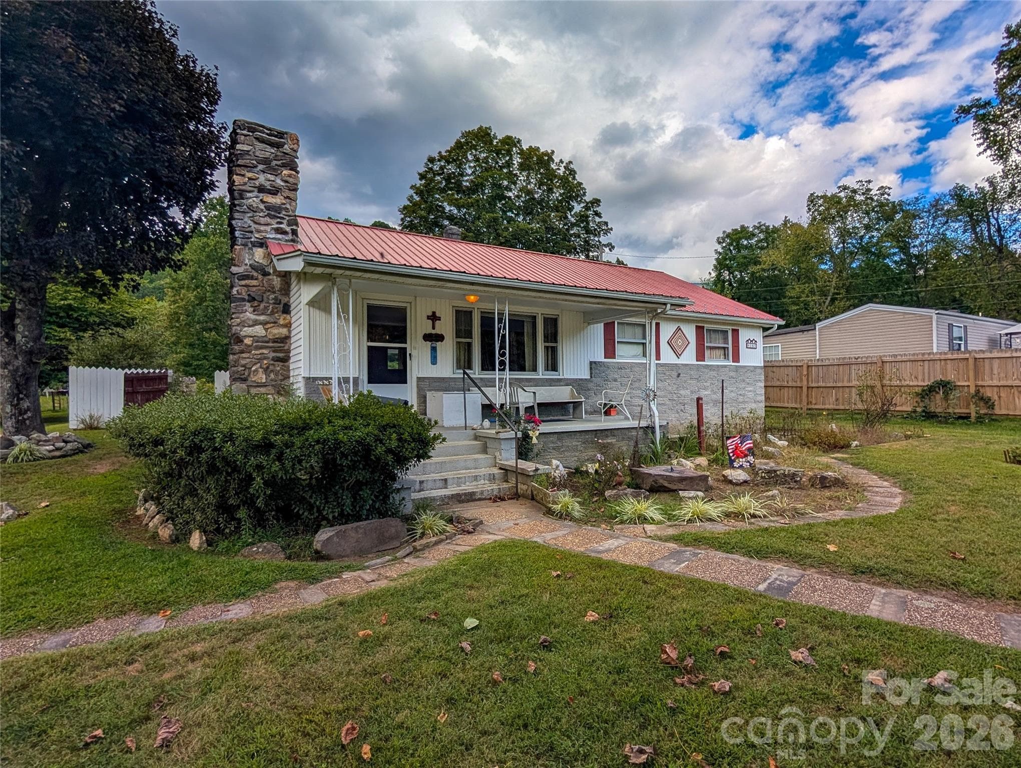 Single Family Residence at Burnsville, photo 4 of 47