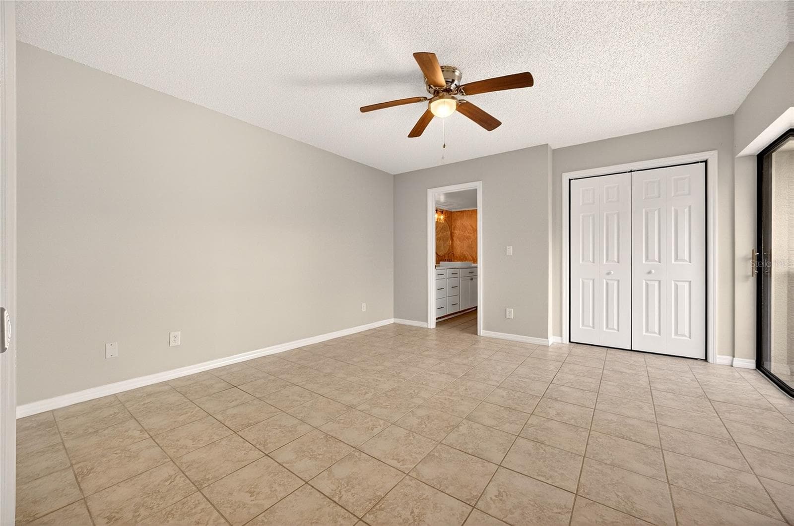 Townhouse at 2906 ASH DR, LEESBURG, photo 16 of 42