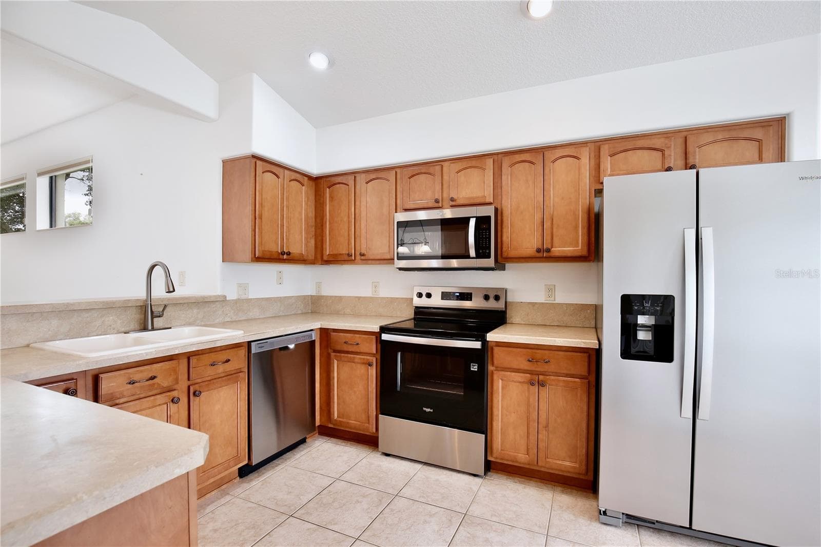 Single Family Residence at 27210 STONEY BROOK DR, LEESBURG, photo 4 of 59