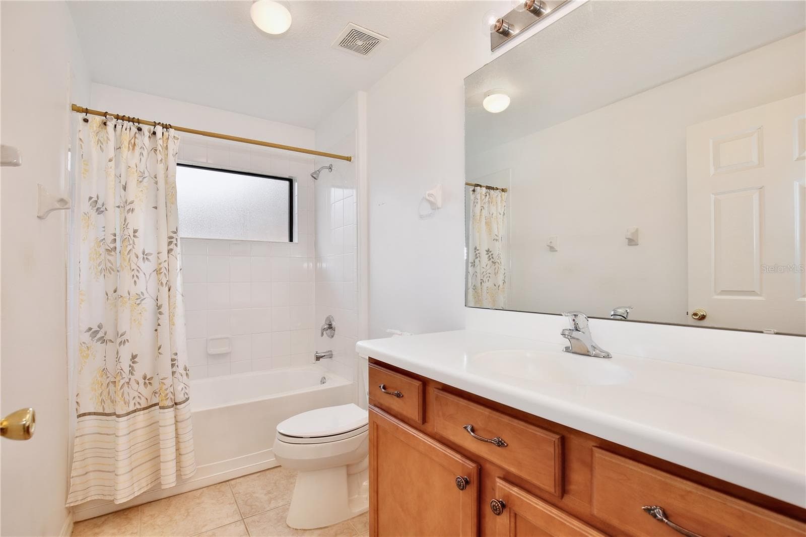 Single Family Residence at 27210 STONEY BROOK DR, LEESBURG, photo 27 of 59
