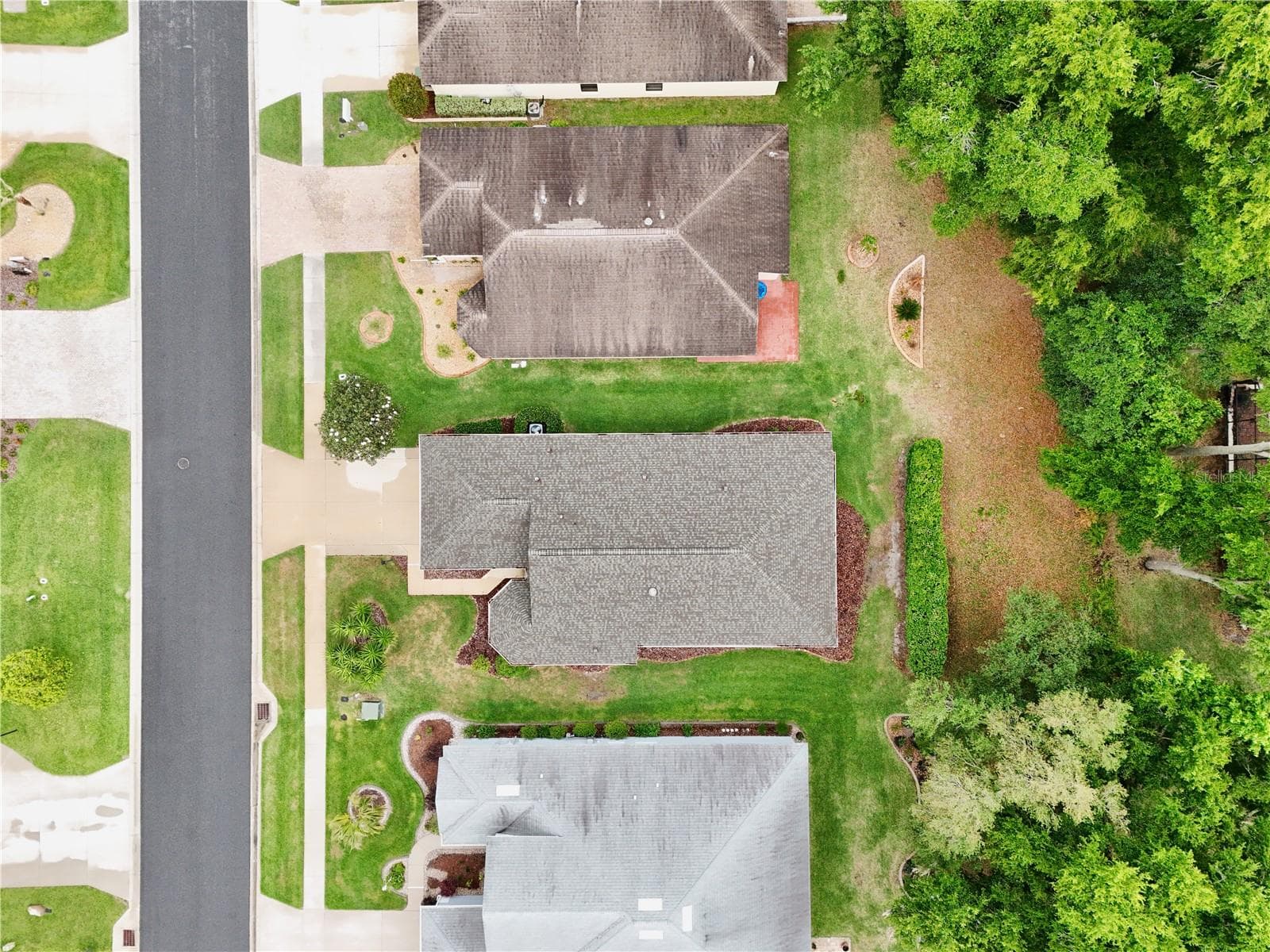 Single Family Residence at 27210 STONEY BROOK DR, LEESBURG, photo 38 of 59