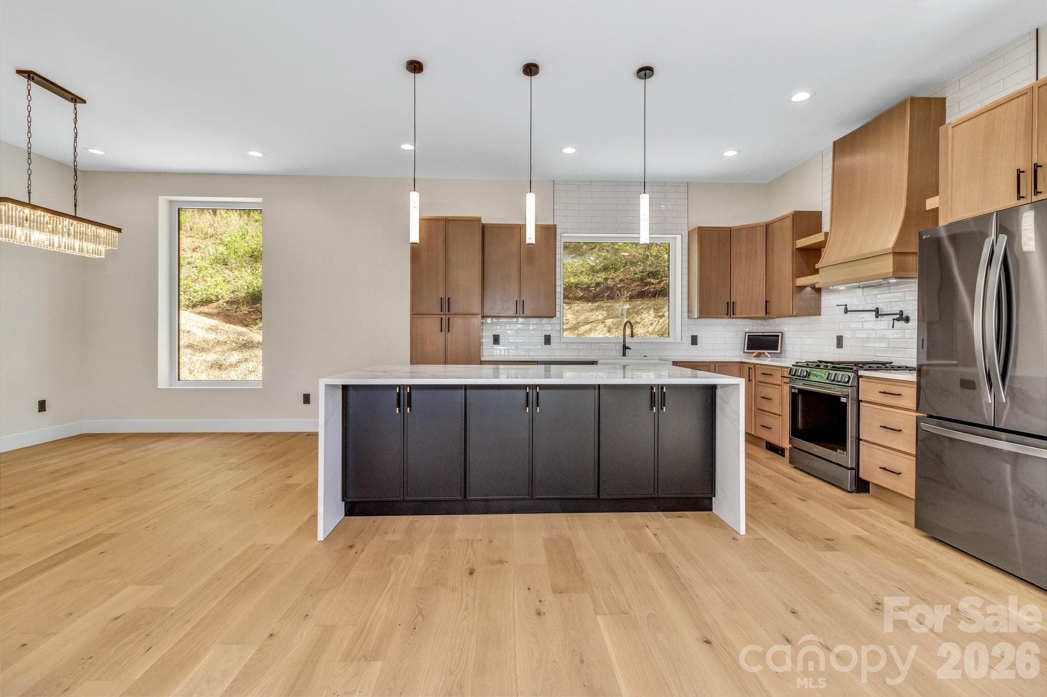 Single Family Residence at 134 View Ridge Parkway, Leicester, photo 11 of 48