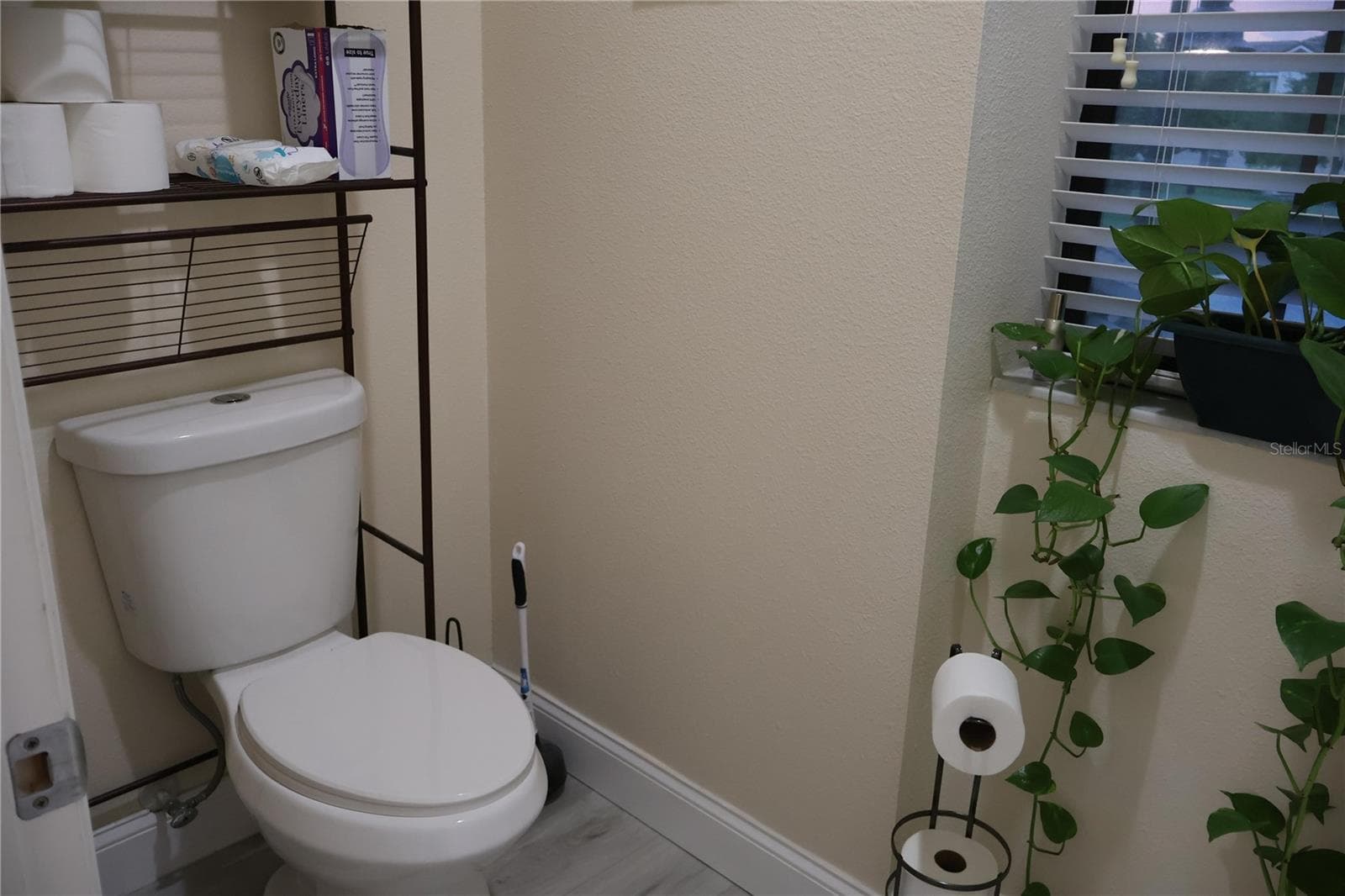 Townhouse at EAGLE CRK VILLAGE L PH 1, ORLANDO, photo 12 of 34