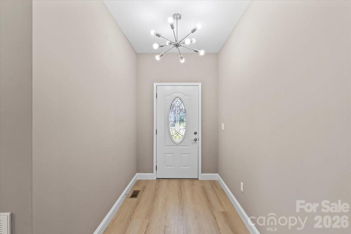 Single Family Residence at Hickory, photo 5 of 42