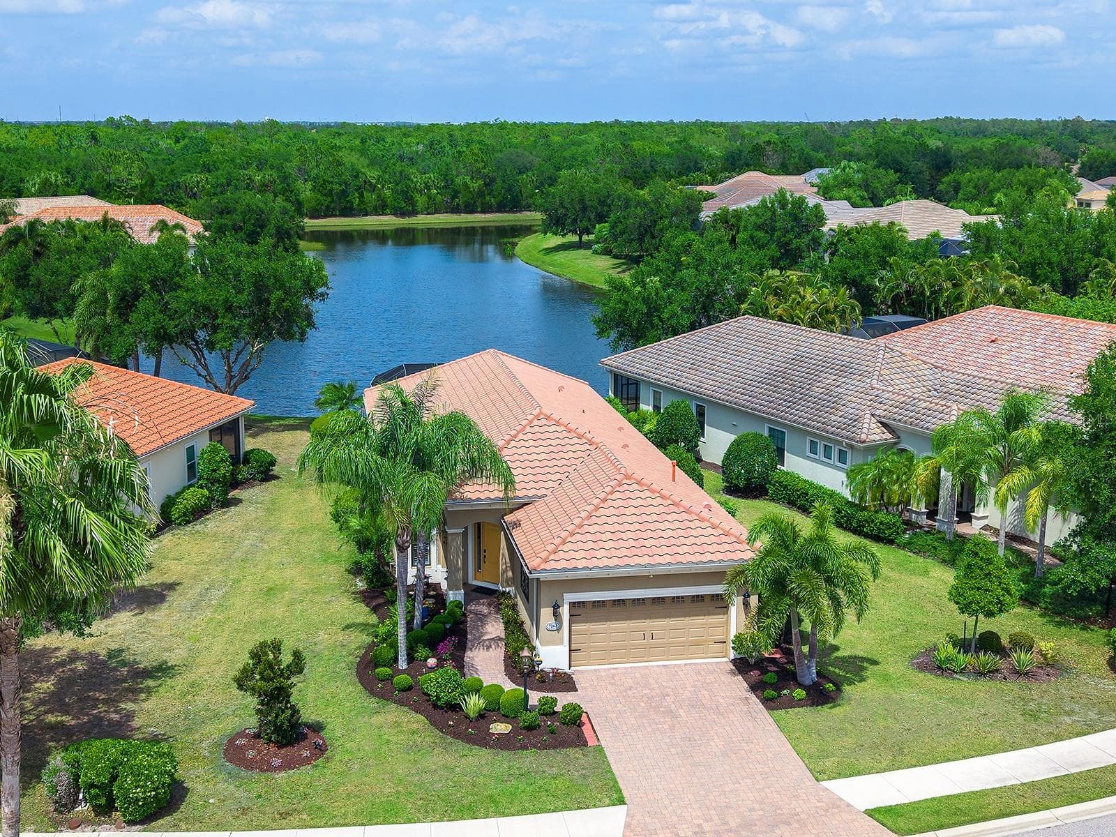 7263 BELLEISLE GLN