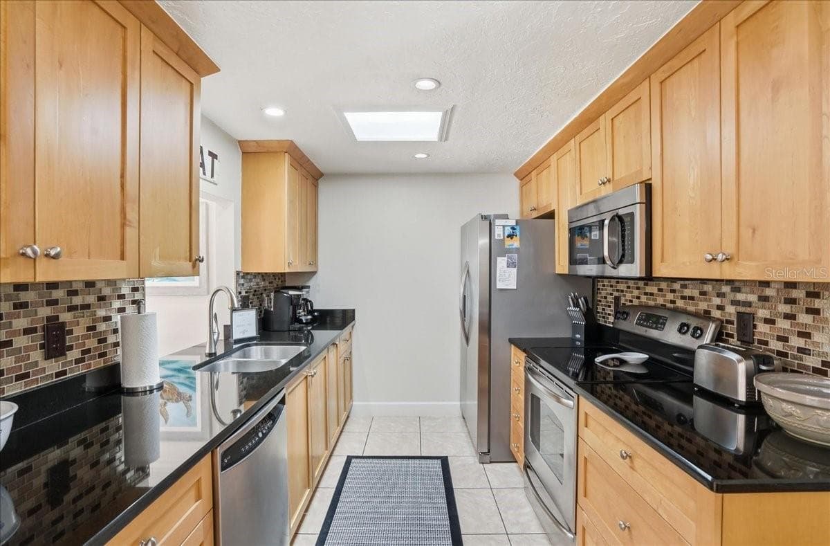 1129 Riviera StVenice, FL 34285 - 1129 RIVIERA ST, VENICE