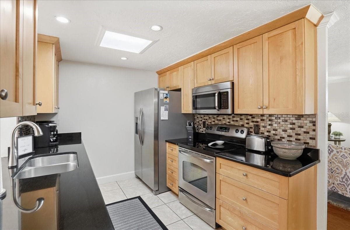 1129 Riviera StVenice, FL 34285 - 1129 RIVIERA ST, VENICE