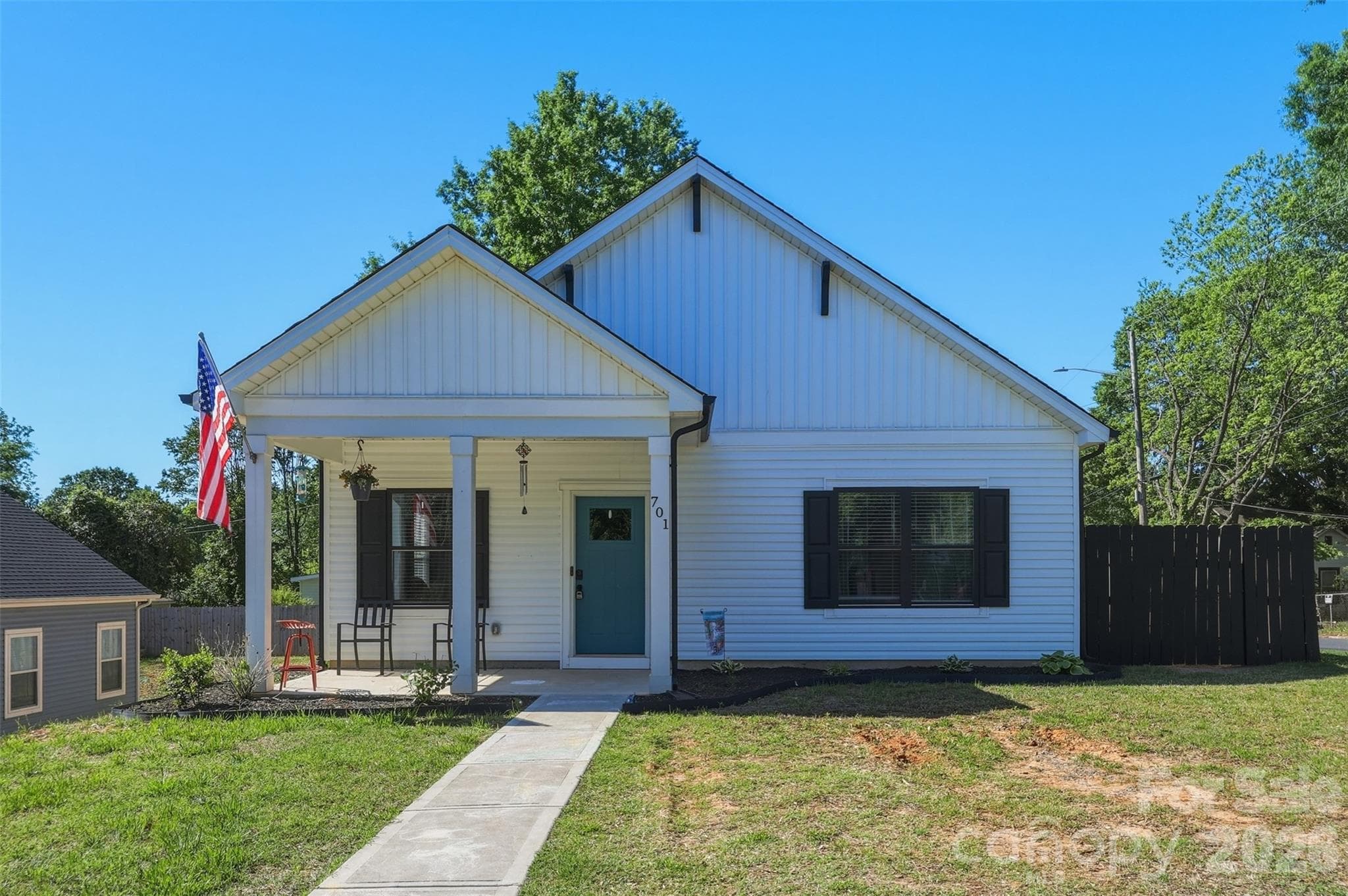 Single Family Residence at Gastonia, photo 2 of 32