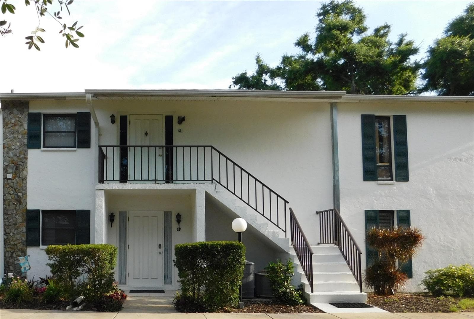 Front of the property second floor unit 5L - 5400 34TH ST W #L5, BRADENTON