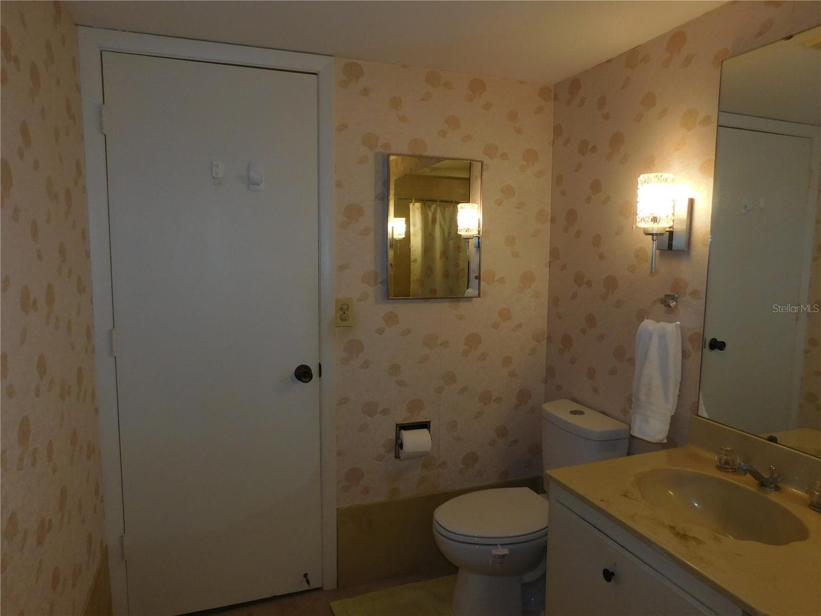 Primary bathroom - 5400 34TH ST W #L5, BRADENTON