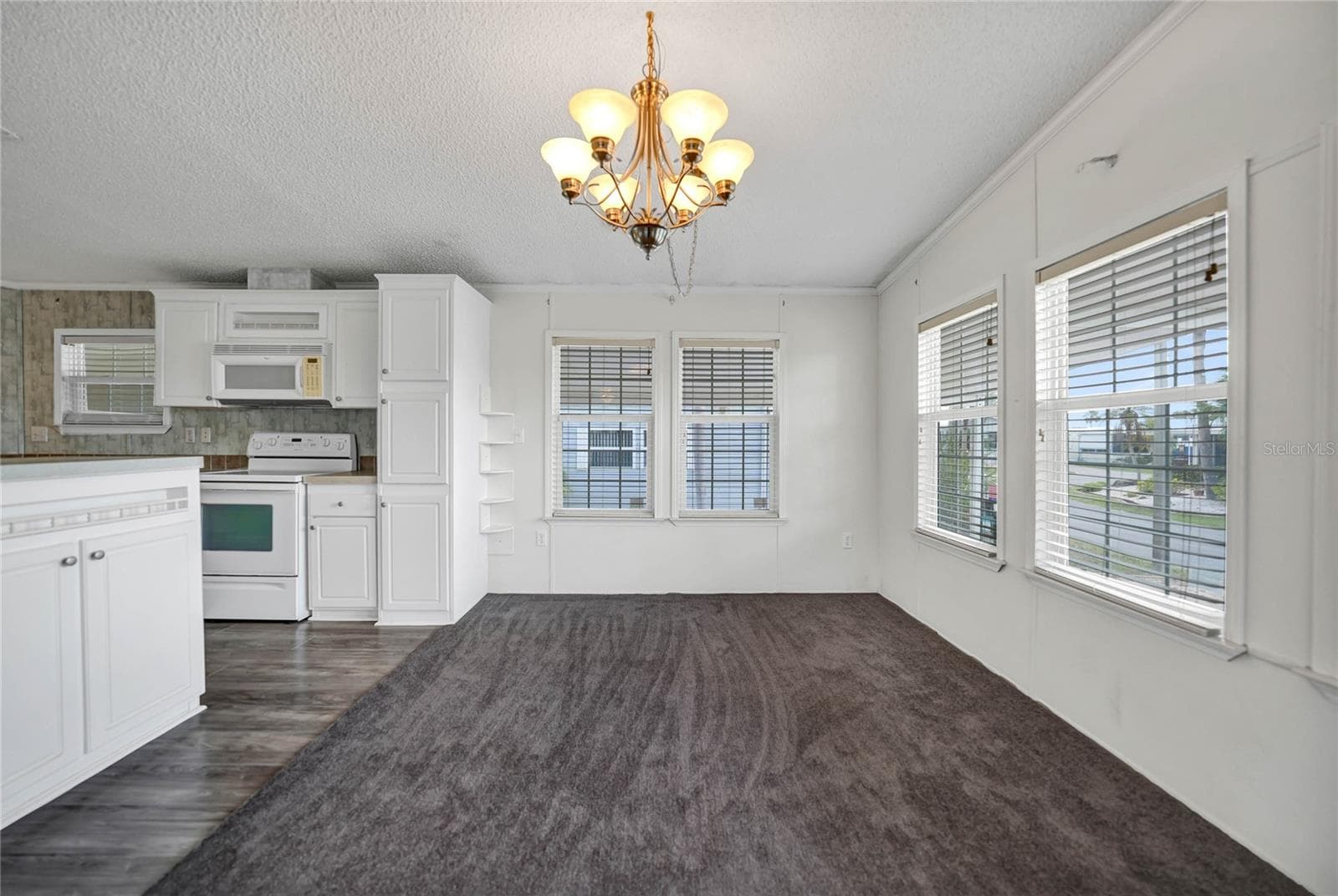 Manufactured Home at 2100 KINGS HWY #206, PORT CHARLOTTE, photo 3 of 28