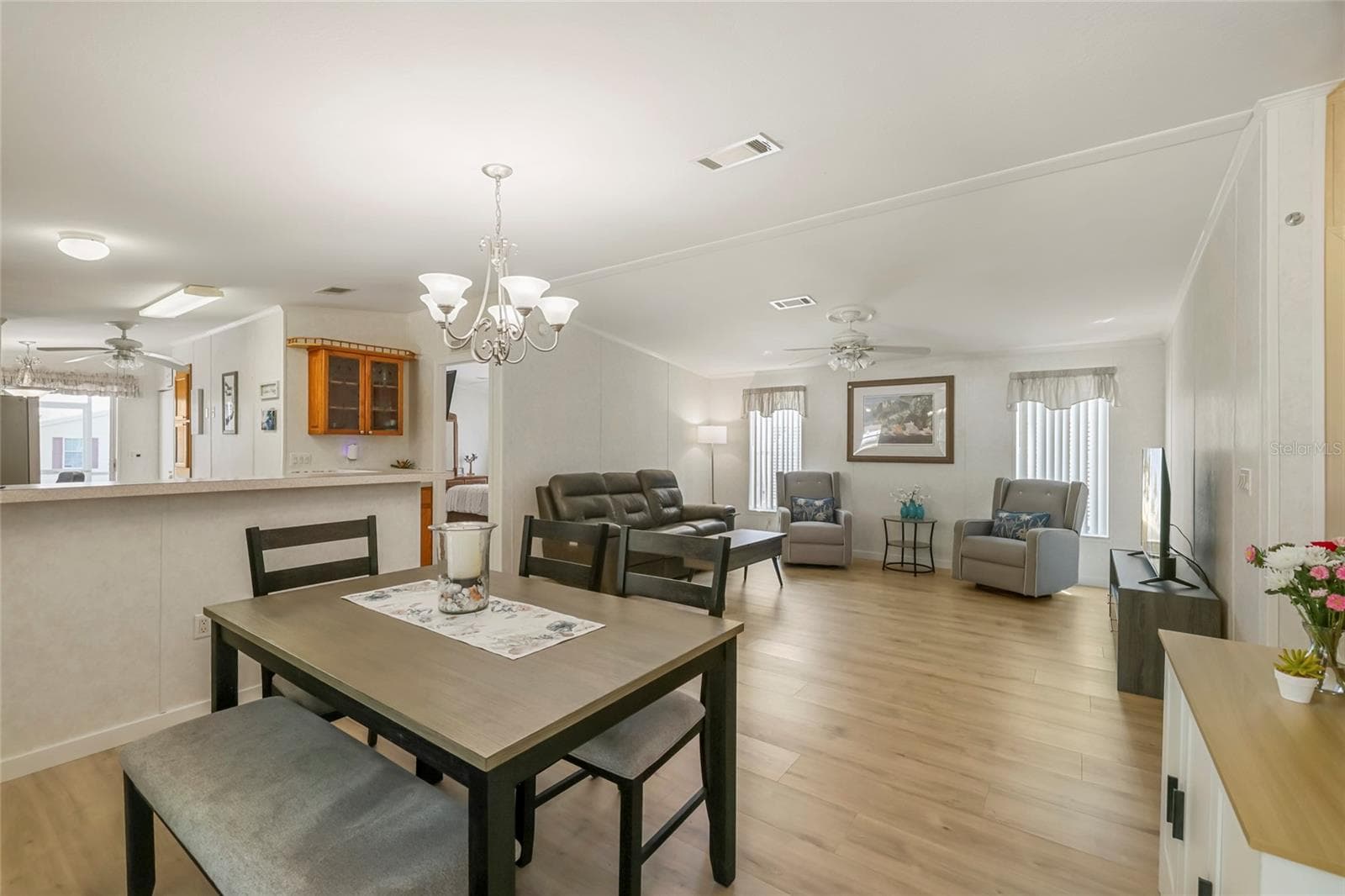 Manufactured Home at 2927 COQUINA ESPLANADE, PUNTA GORDA, photo 3 of 36
