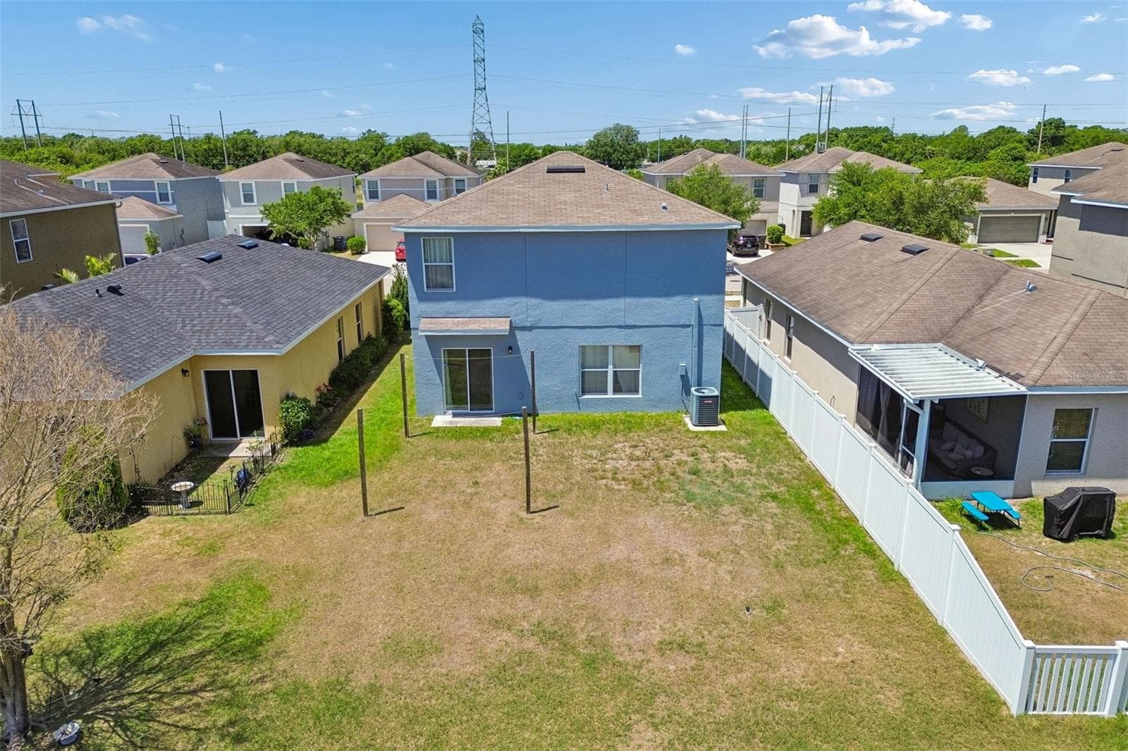 Single Family Residence at 11926 GRAND KEMPSTON DR, GIBSONTON, photo 39 of 57