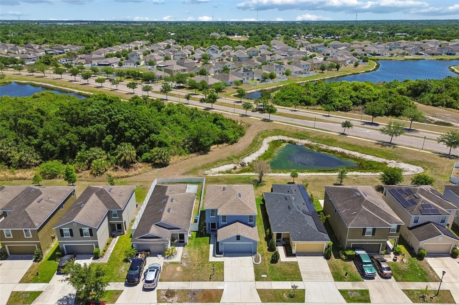 Single Family Residence at 11926 GRAND KEMPSTON DR, GIBSONTON, photo 43 of 57