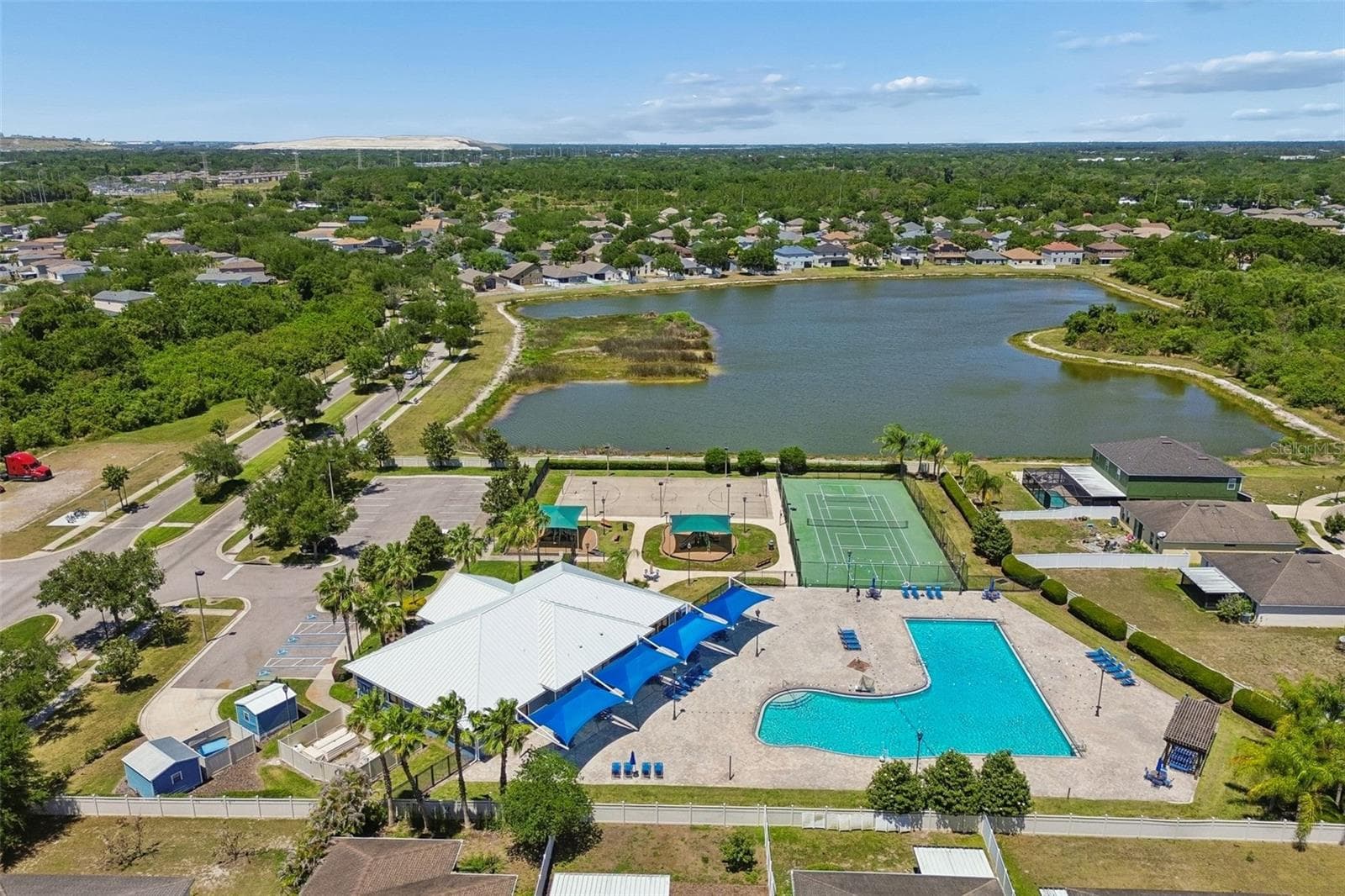 Single Family Residence at 11926 GRAND KEMPSTON DR, GIBSONTON, photo 50 of 57