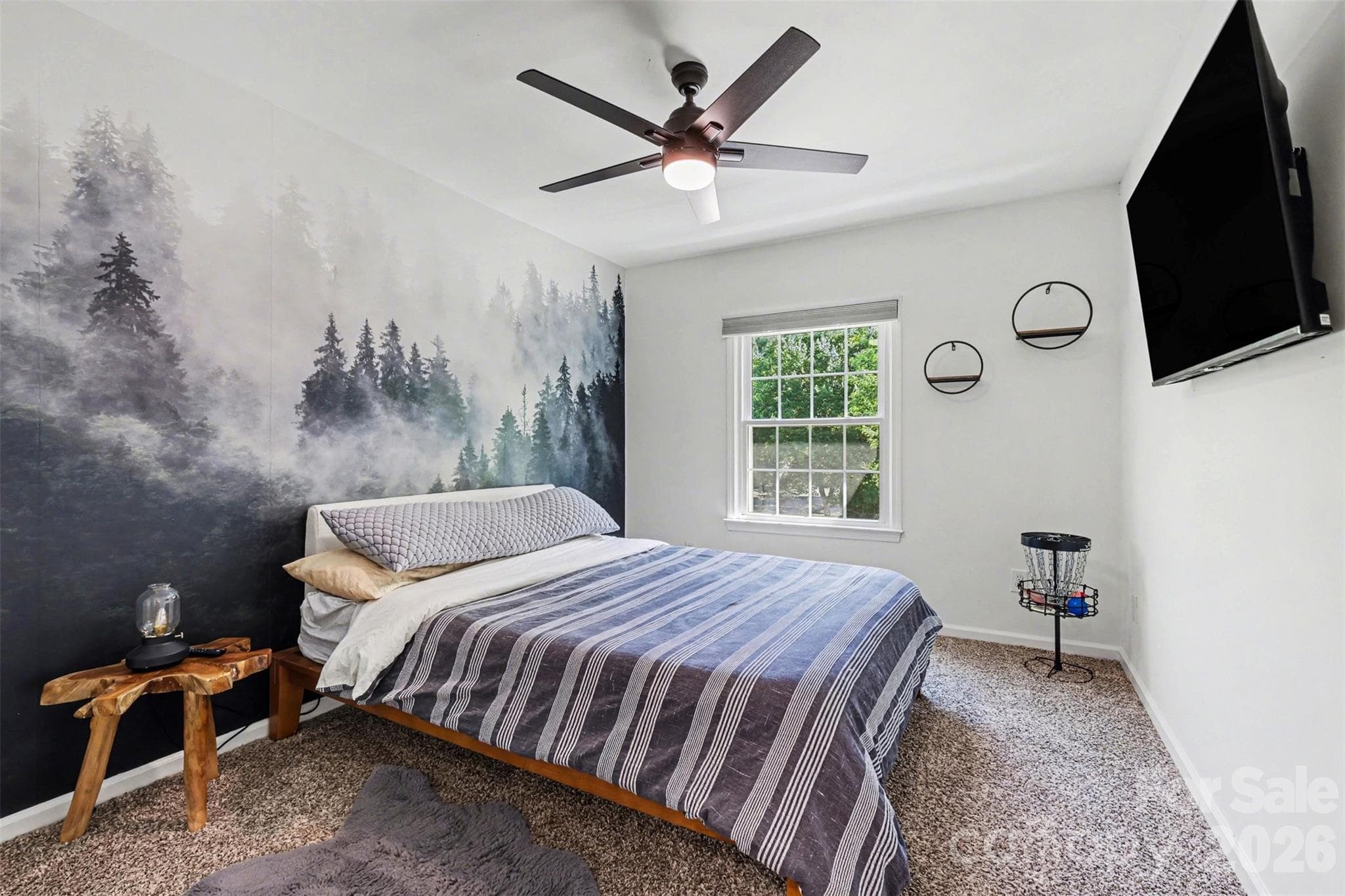 Single Family Residence at 6213 Knightsgate Court, Charlotte, photo 19 of 36