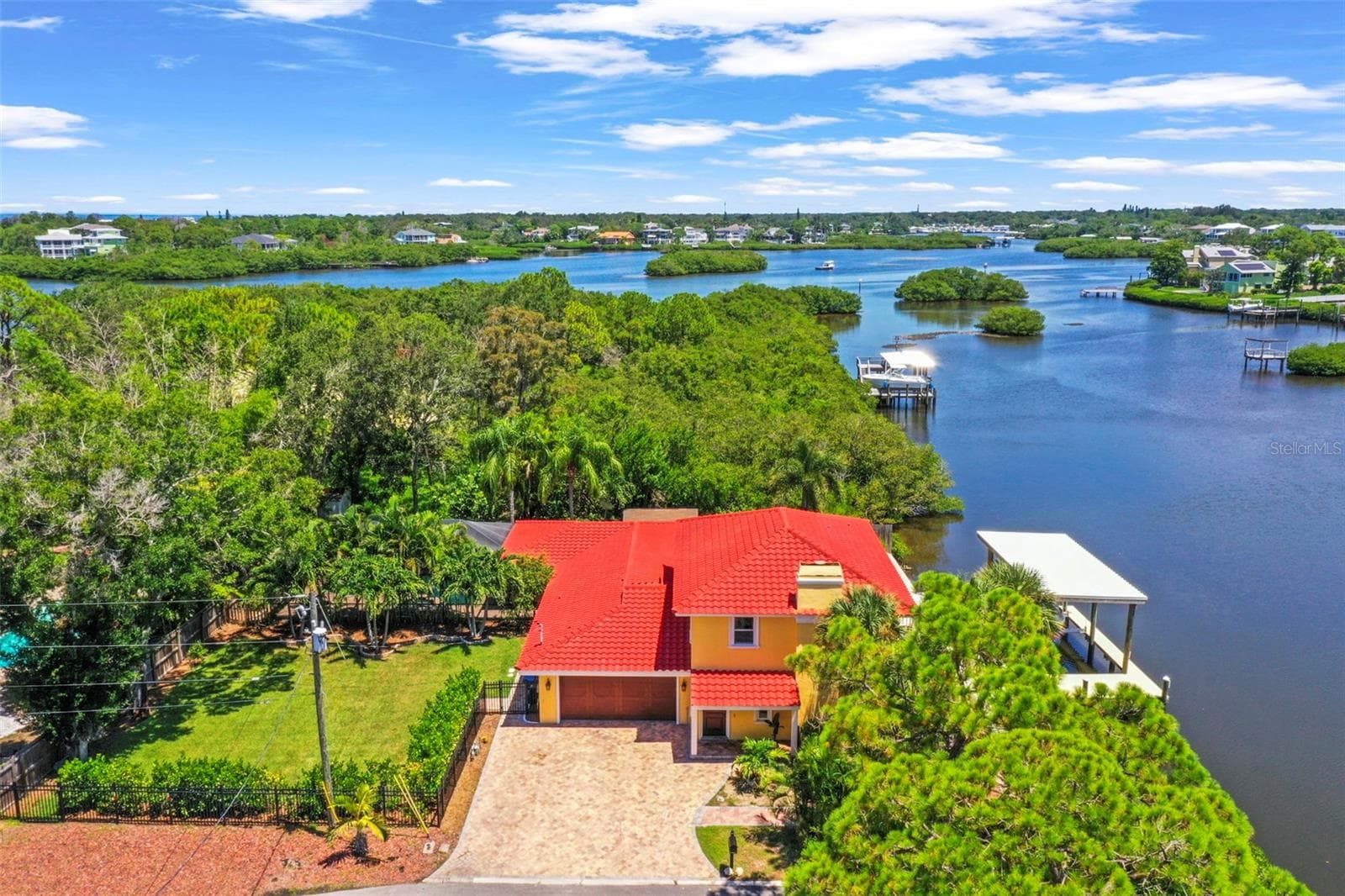412 ORCHID LN