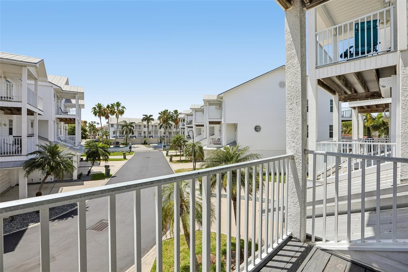 Townhouse at 113 YACHT CLUB CIR, NORTH REDINGTON BEACH, photo 36 of 47