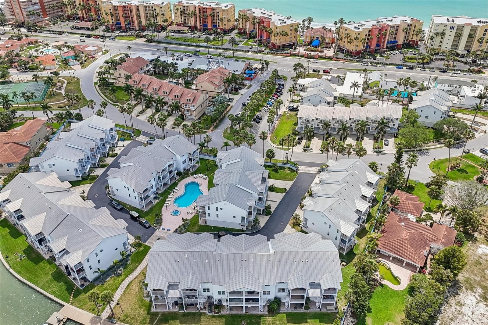 Townhouse at 113 YACHT CLUB CIR, NORTH REDINGTON BEACH, photo 47 of 47