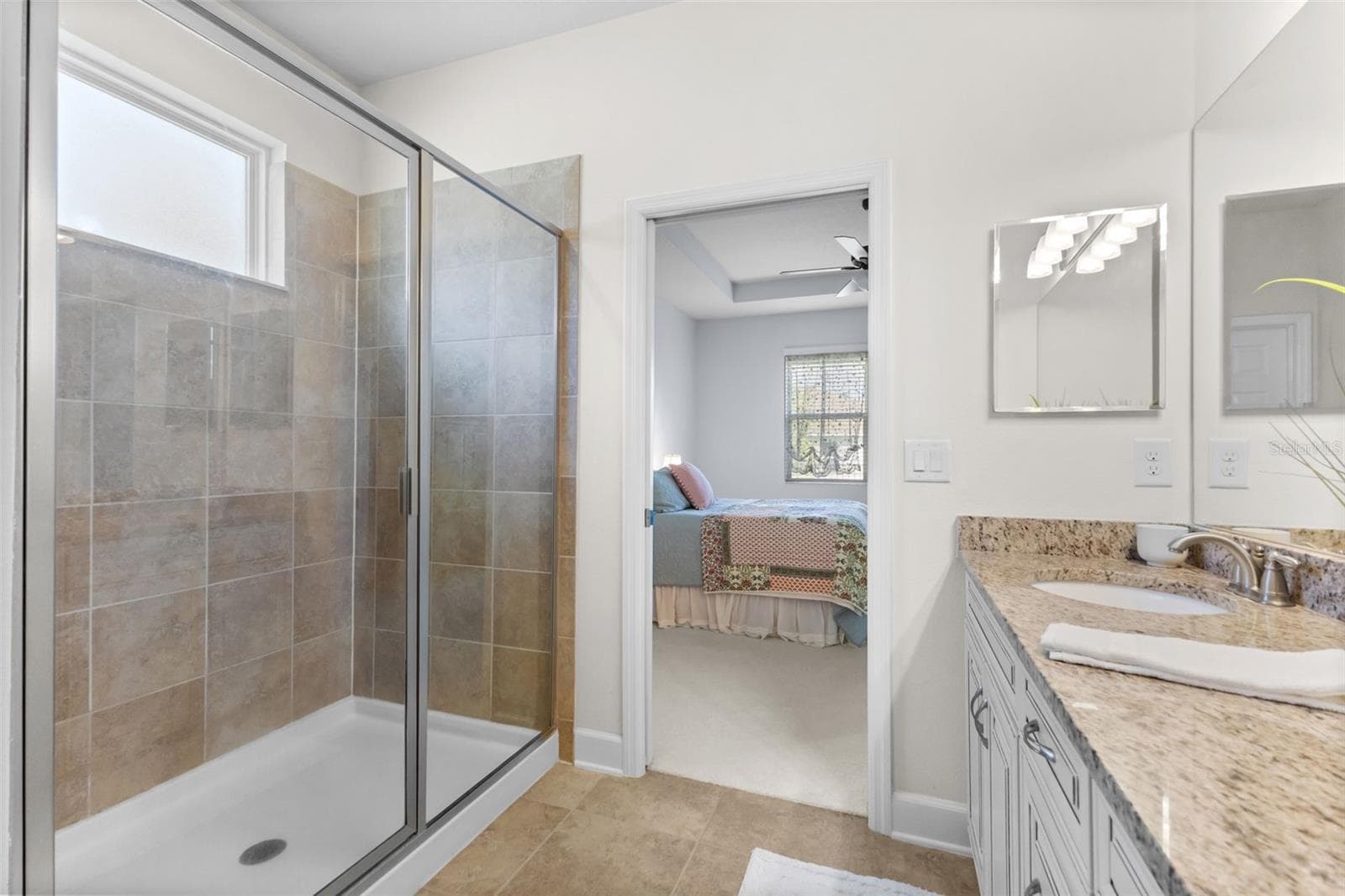 Single Family Residence at 6918 MAKERS WAY, APOLLO BEACH, photo 20 of 33