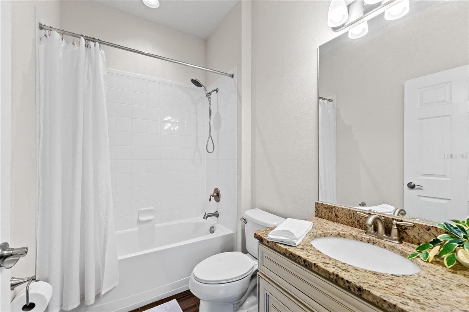Single Family Residence at 6918 MAKERS WAY, APOLLO BEACH, photo 23 of 33
