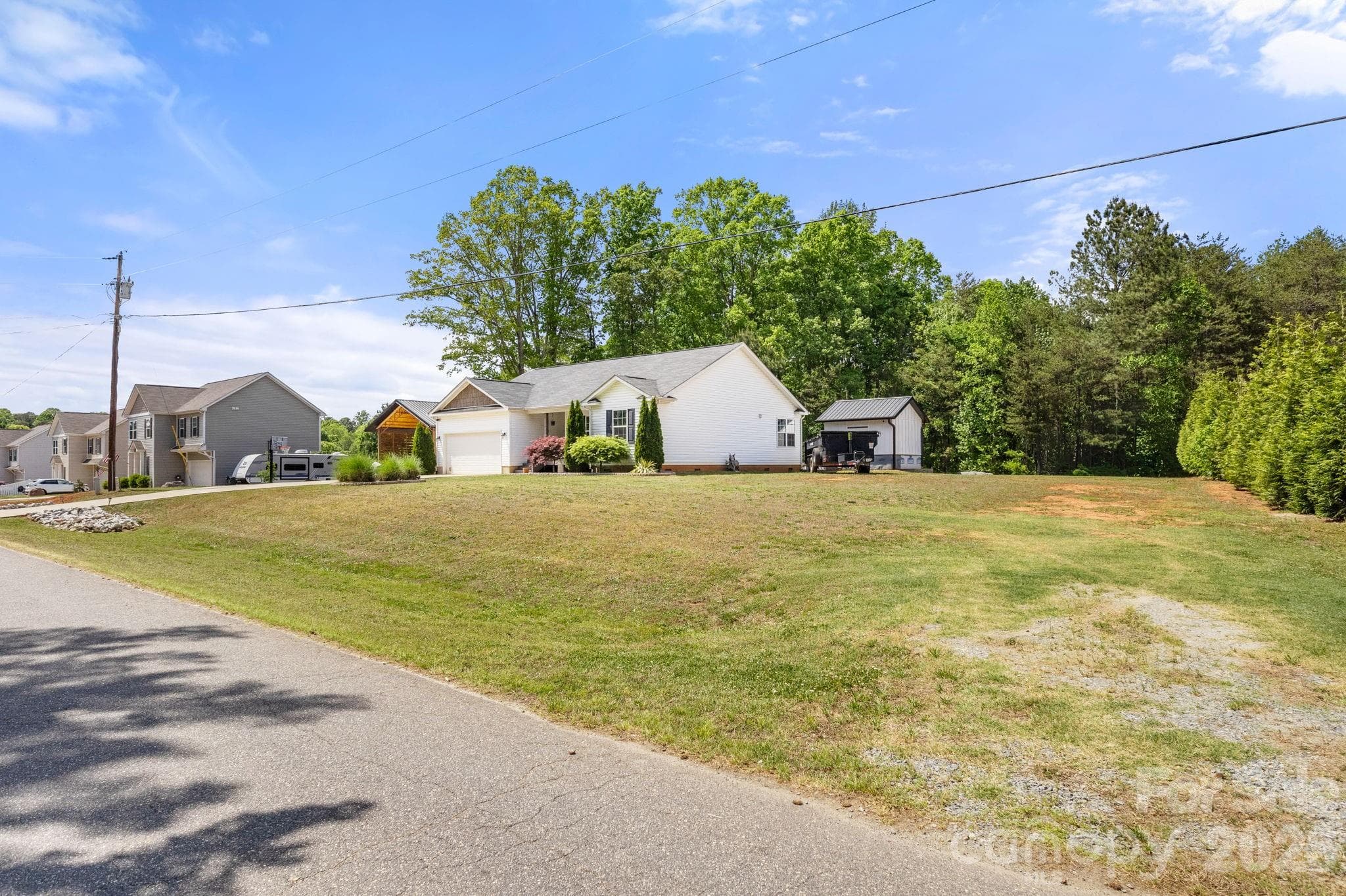 Single Family Residence at 7172 Rolling Hills Drive, Sherrills Ford, photo 7 of 35
